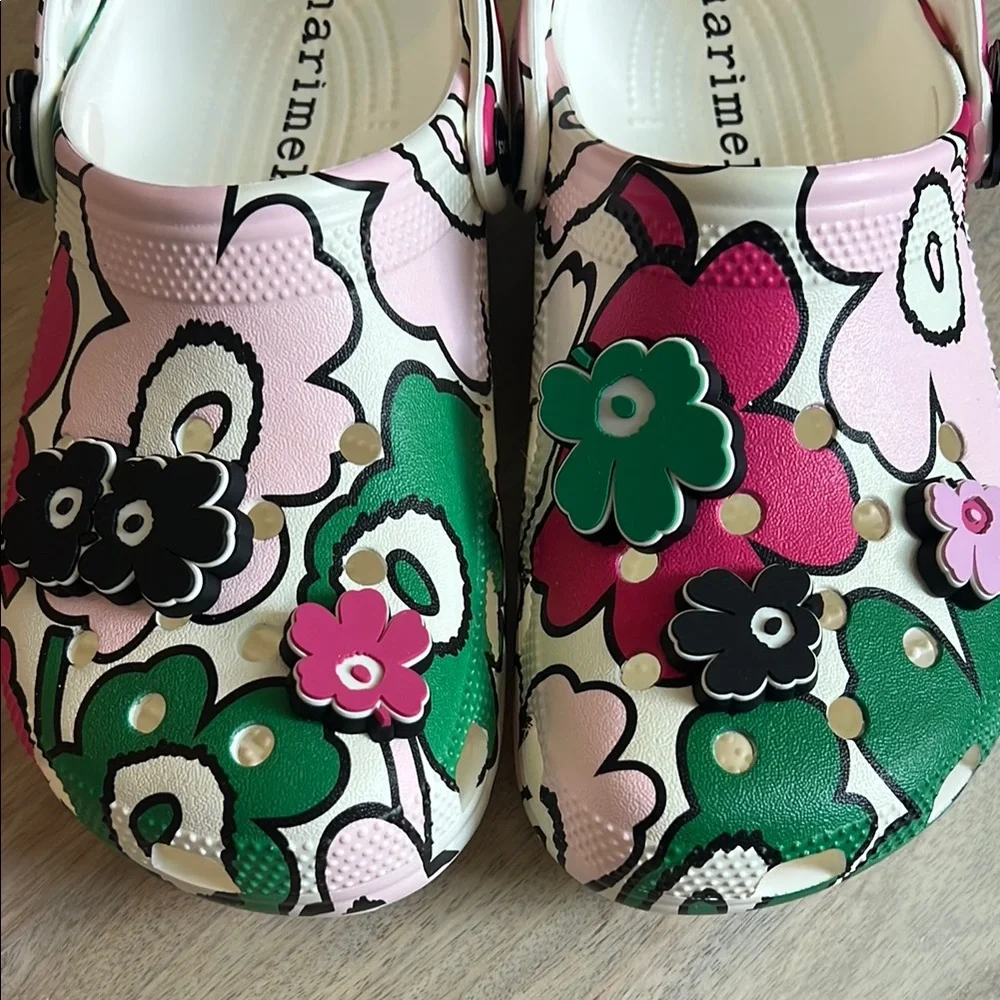 MARIMEKKO Crocs - Picture 8 of 8